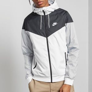 Nike windrunner jacket
